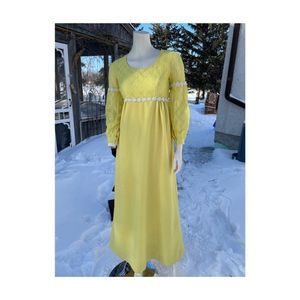 70s Sunshine Yellow Maxi Dress Empire Waist White Daisy Applique Balloon Sleeve